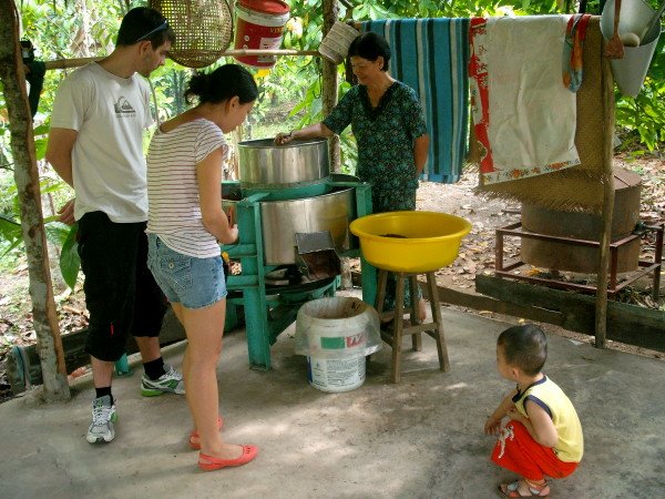 Nhà nông làm dịch vụ du lịch