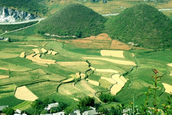 Núi Đôi ở Quản Bạ - Hà Giang