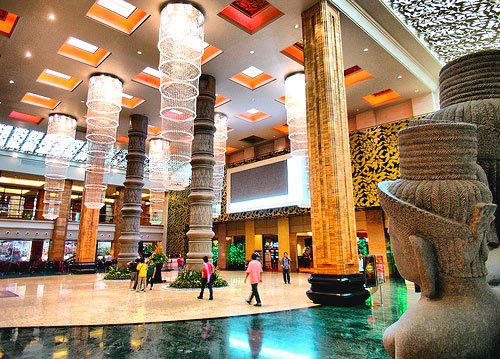 Đến NagaWorld bằng xe buýt 5 sao