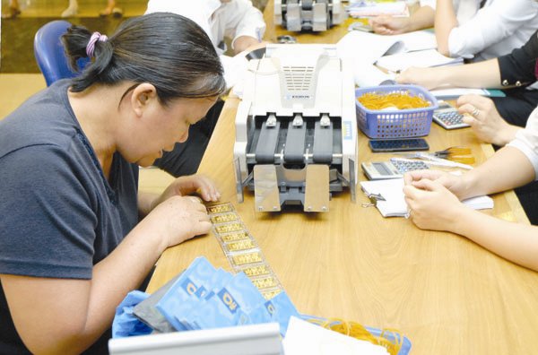 Vì sao NHNN phải quản lý chặt thị trường vàng? Vì sao NHNN phải quản lý chặt thị trường vàng?