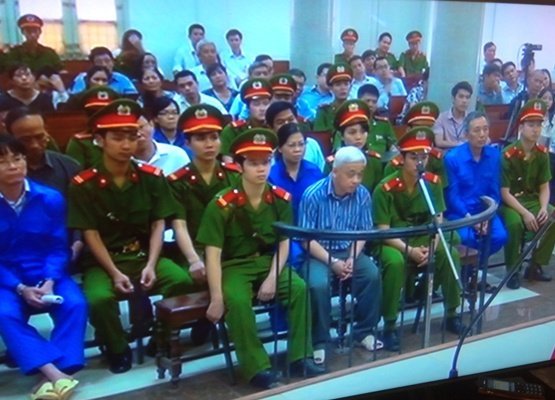 Không phải vụ Bầu Kiên, vụ Huyền Như mới là đại án tham nhũng? Không phải vụ Bầu Kiên, vụ Huyền Như mới là đại án tham nhũng?