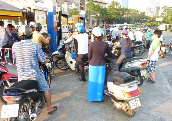 Quỹ bình ổn giá xăng dầu có tác dụng gì? Quỹ bình ổn giá xăng dầu có tác dụng gì?