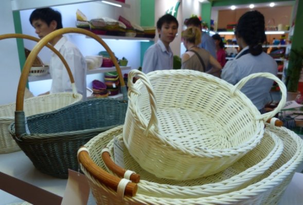 Nuôi dưỡng hay kết liễu nguồn thu thuế? Nuôi dưỡng hay kết liễu nguồn thu thuế?