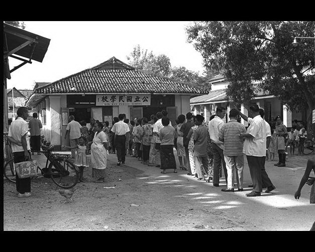 Singapore: Độc lập để làm gì? Singapore: Độc lập để làm gì?