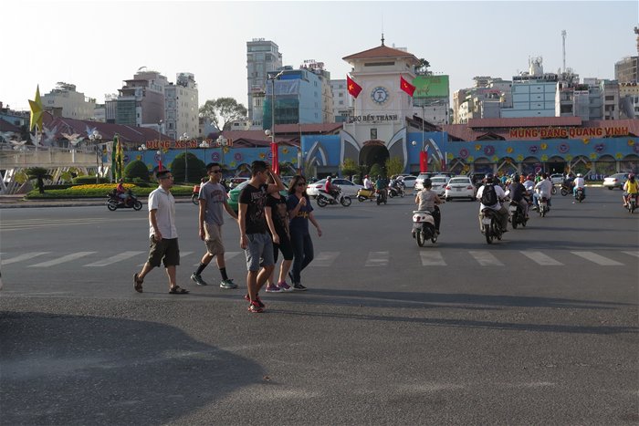 dc6f5 duong pho vang