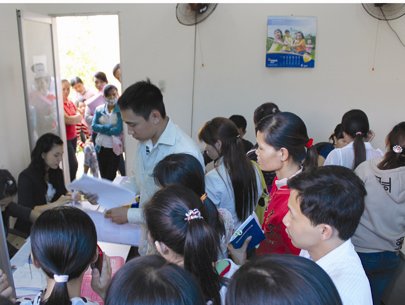 http://www.thesaigontimes.vn/Uploads/Articles/87495/7357c_nhung_neo_duong_that_nghiep.jpg